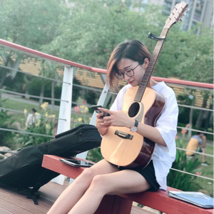 有一个老太婆和小伙子黄色毛片演一个有一个小伙子黄色毛片
